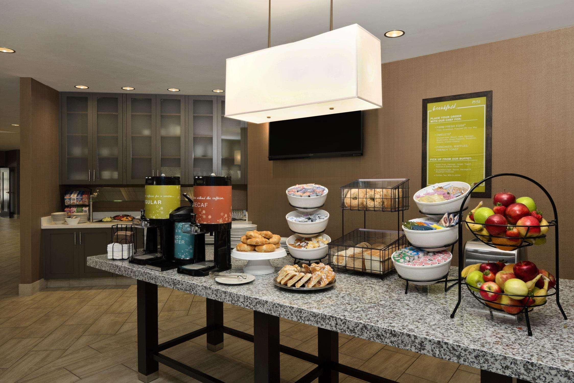 Hilton Garden Inn Ogden Restaurang bild