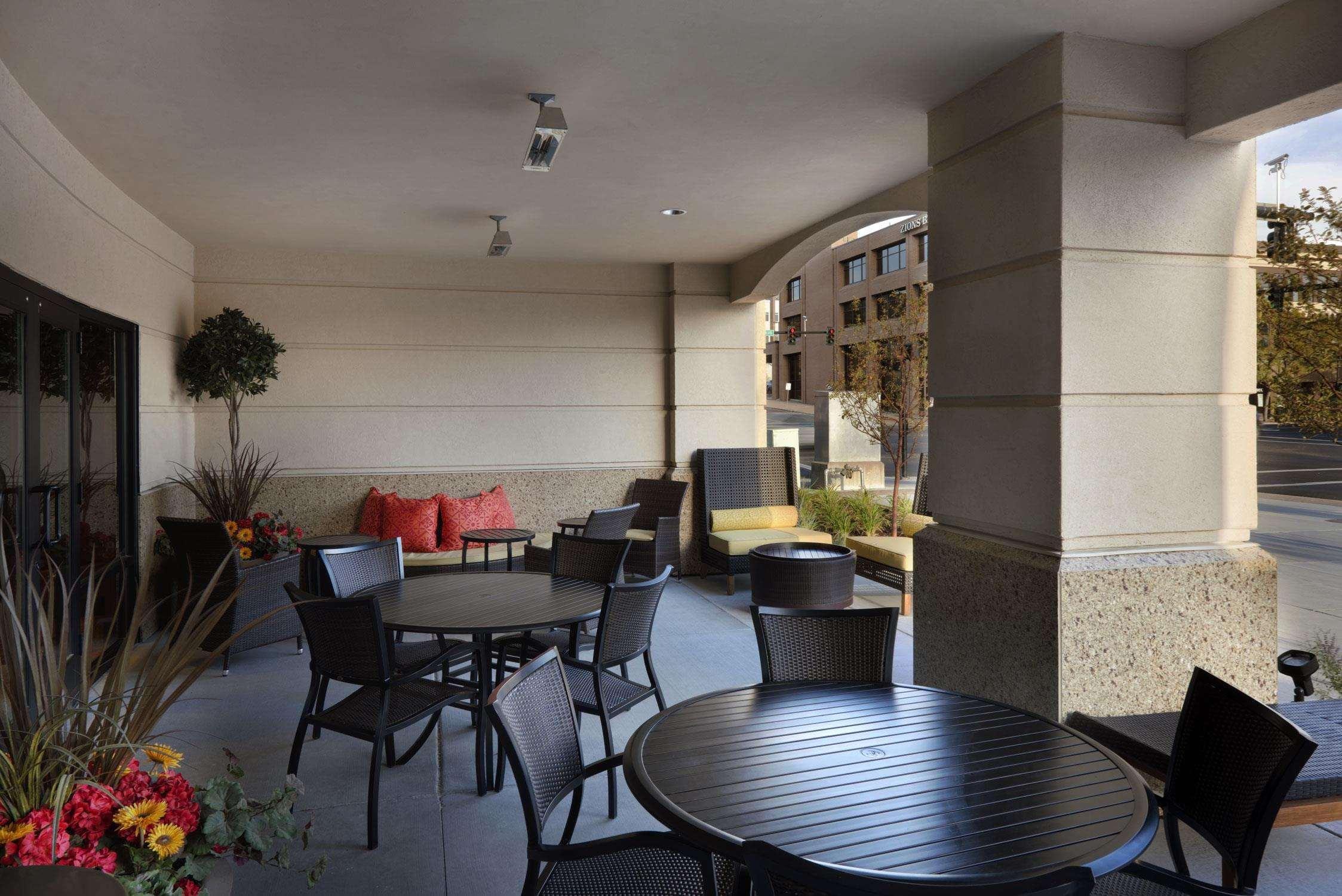 Hilton Garden Inn Ogden Restaurang bild